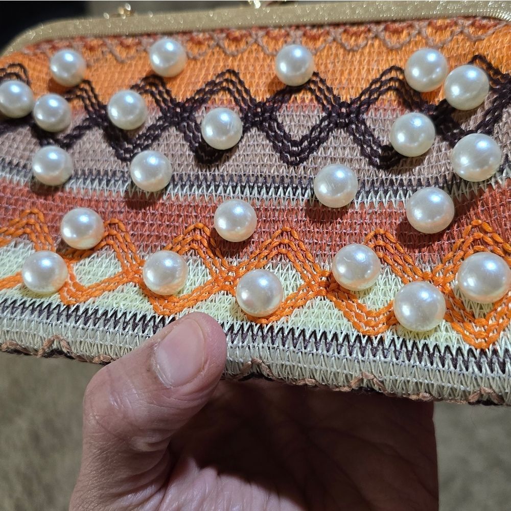 Elegant Multicolor Beaded Handbag - Picture 11 of 13